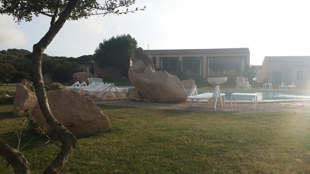 Hotel Ristorante La Tana Di Li Mazzoni Trinità dʼAgultu Zewnętrze zdjęcie